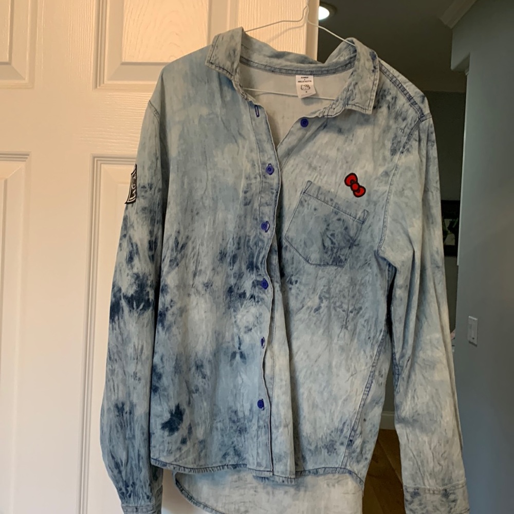 Hard to find Hello Kitty Zumba denim shirt size small